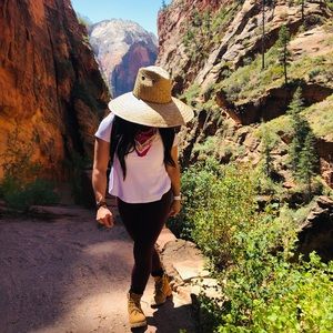 Meet your Posher, Nellie